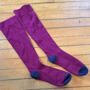 Wellow women’s compression socks